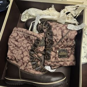 Coach Signature Brown Winter Boots